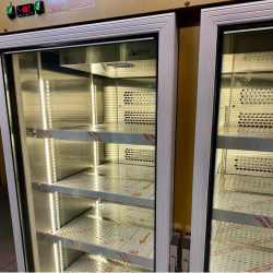 Шкаф морозильный GLACIER ВВ-1500 стеклянная подогреваемая дверь